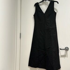 Zara sleeveless dark grey wool blend dress with pockets . Mid length. Xs